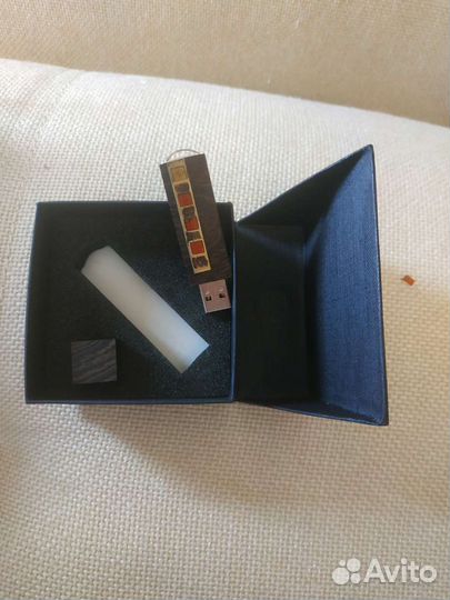 Флешка Usb 4GB подарочная