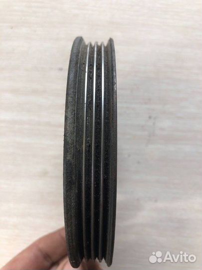 Шкив водяного насоса (помпы) Kia Spectra