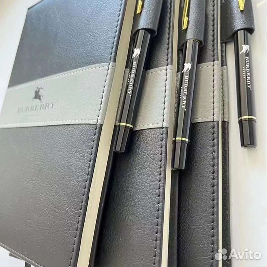 Ежедневник Burberry