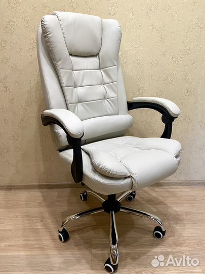 Кресло компьютерное офисное с массажем новое