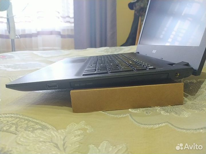 Ноутбук Acer Extensa 2511G