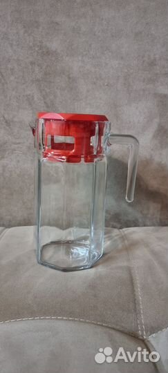 Кувшины и графины