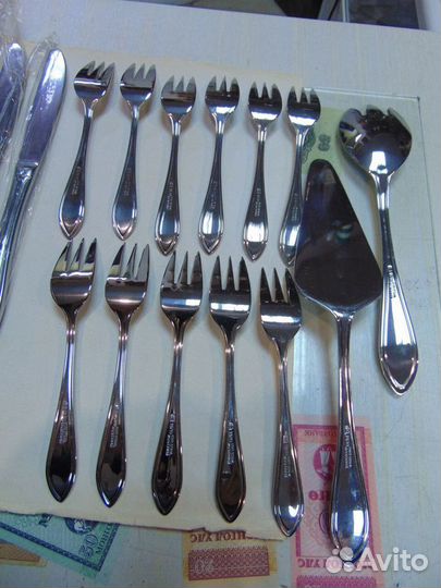 Набор вилки,ножи.Новые.27 шт