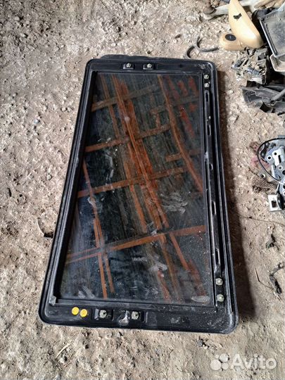 Стекло Люка на Mercedes W140