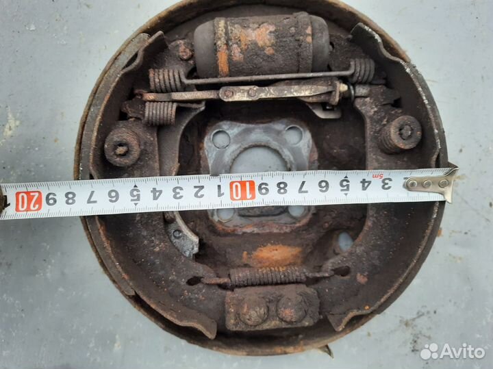 Щит тормозной задний левый Рено Логан