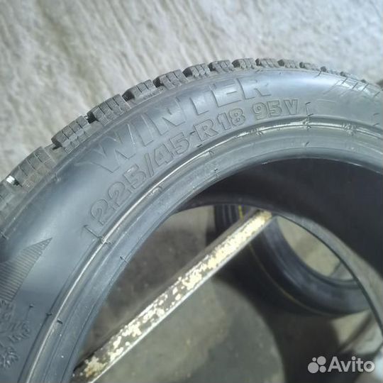 Tigar Winter 225/45 R18