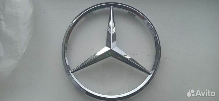 Эмблема на решетку Mercedes