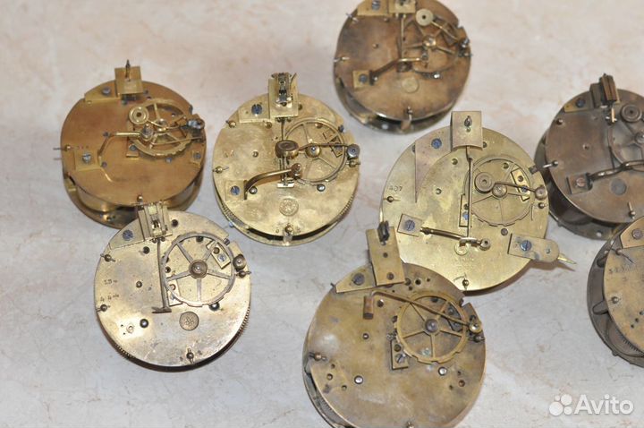 Механизмы старинных каминных часов