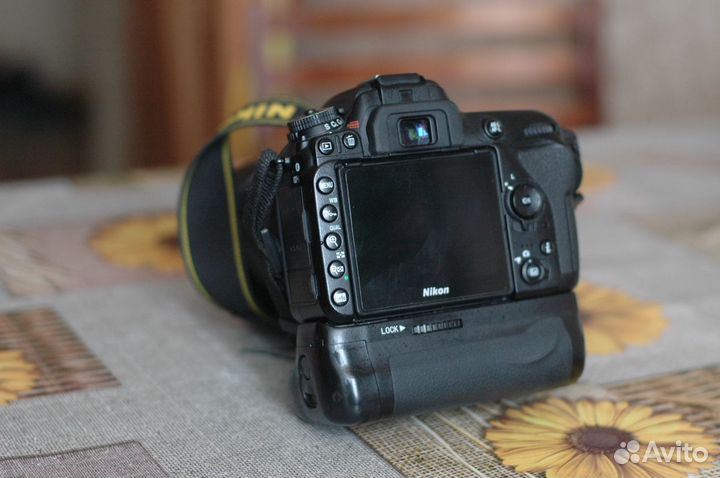 Продаю фотоаппарат Nikon D 7500 Б/У