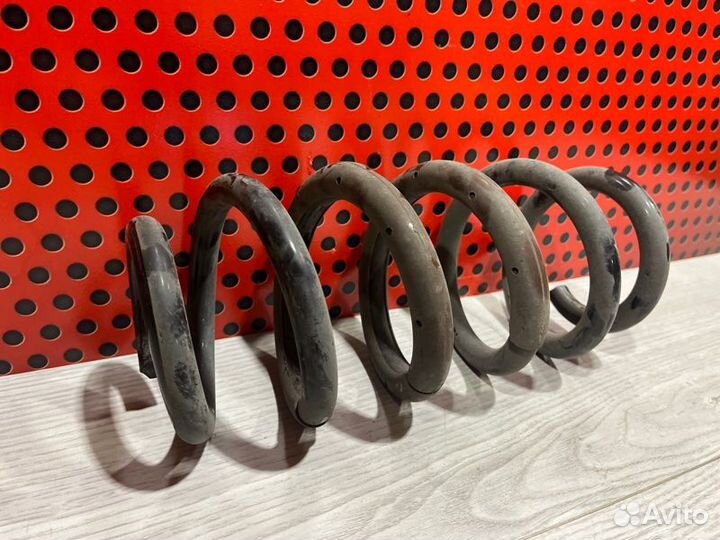 Пружина задняя Lexus Nx 300H Z10 X2ARY32T 2021