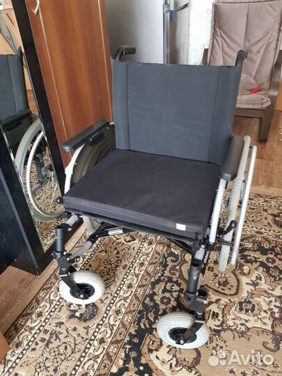 Инвалидная коляска складная бу