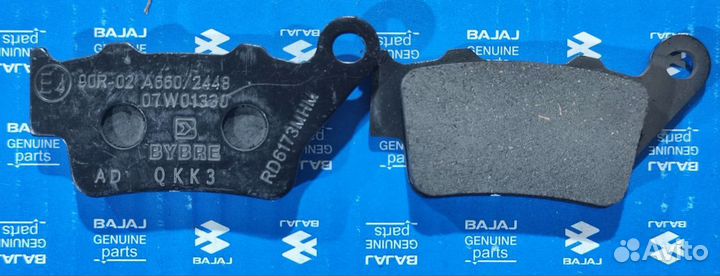Комплект тормозных колодок для Bajaj Dominar 400