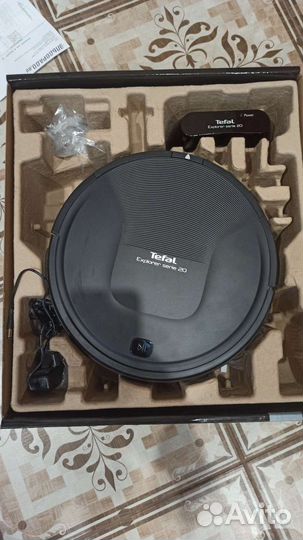 Продаю робот пылесос на запчасти