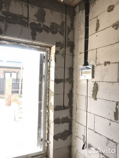 Электромонтажник