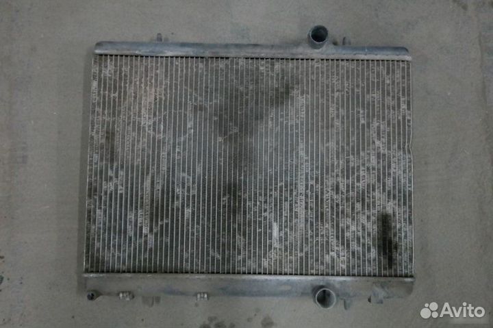 Радиатор охлаждения Citroen Xsara Picasso