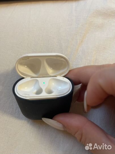 Кейс от наушников airpods 1