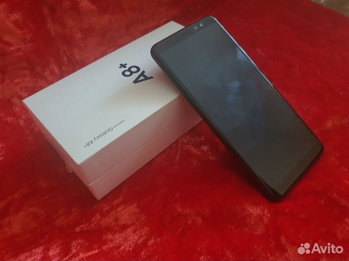 Samsung Galaxy A8+, 6/64 ГБ