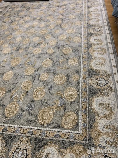 Ковер 2 на 3 новый