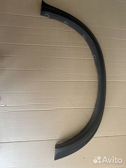 Молдинг арки задней левой BMW X5 E70