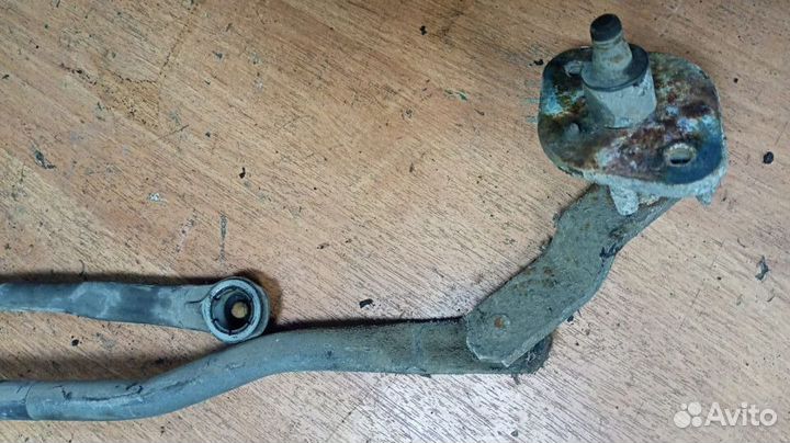 Трапеция стеклоочистителя Mazda 626