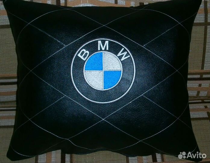 Декоративные подушки и подголовники