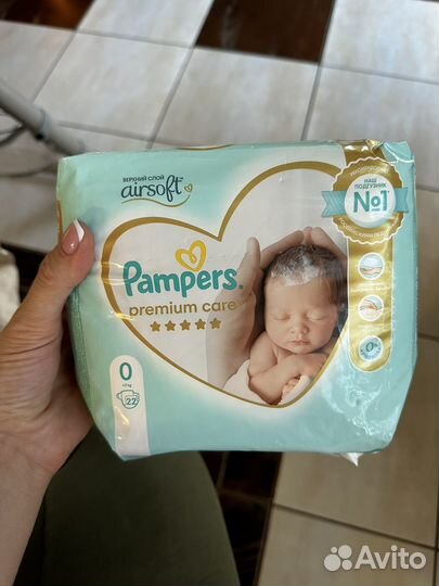Подгузники Pampers premium care 0 (22 шт) Новый