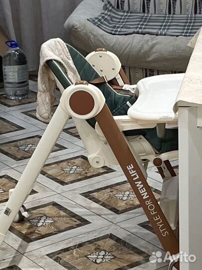 Стульчик для кормления peg perego