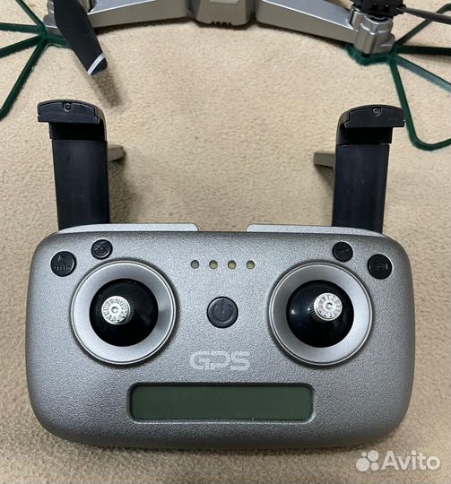 Квадрокоптер SG907