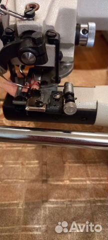 Подшивочная промышленная швейная машина