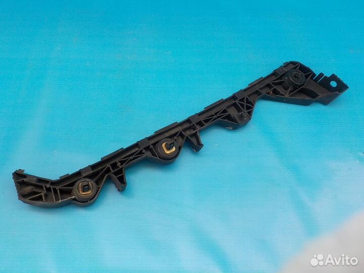 Кронштейн заднего бампера правый mazda 6 (GH) 2007