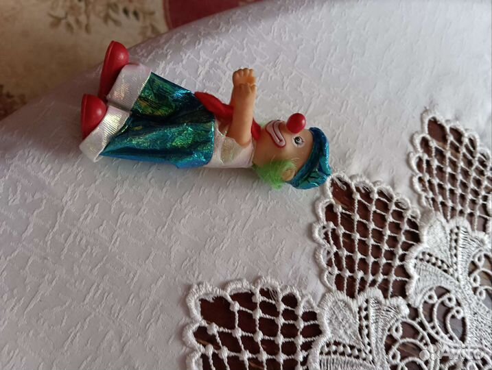 Кукла фарфоровая коллекционная