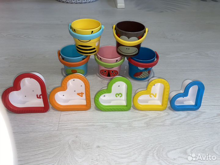 Игрушки для купания в ванной