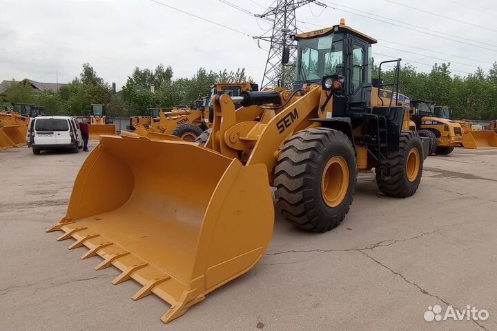 Фронтальный погрузчик SEM 658D, 2023