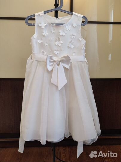 Нарядное праздничное платье для девочки