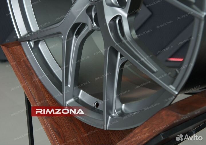 Кованые диски R22 на Toyota Prado