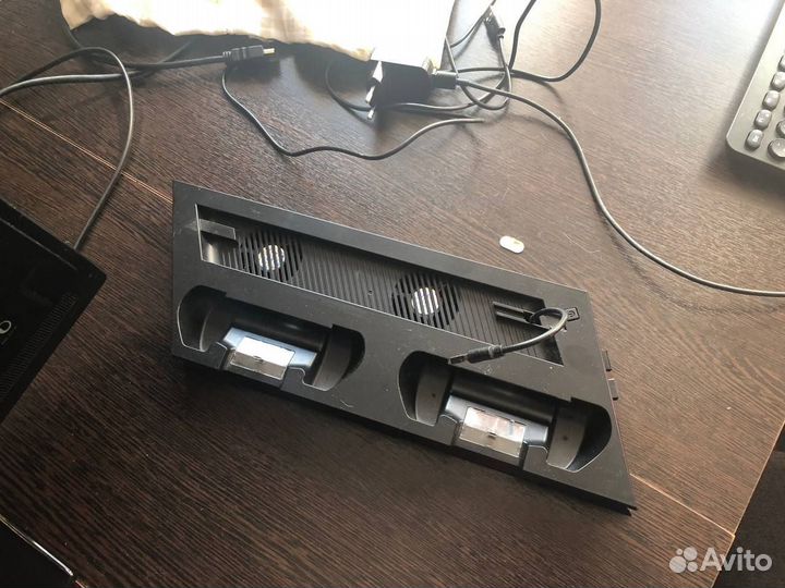 Игровая приставка ps4 slim