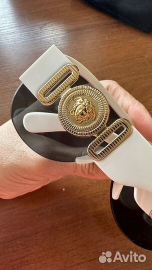 Солнцезащитные очки versace