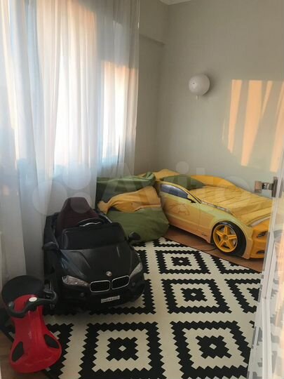 2-к. квартира, 65 м², 5/18 эт.