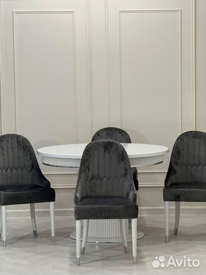 Столы и стулья.Оплата при получении