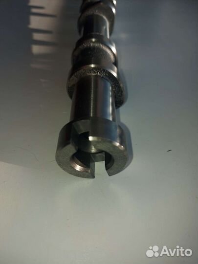 Вал распределительный выпускной