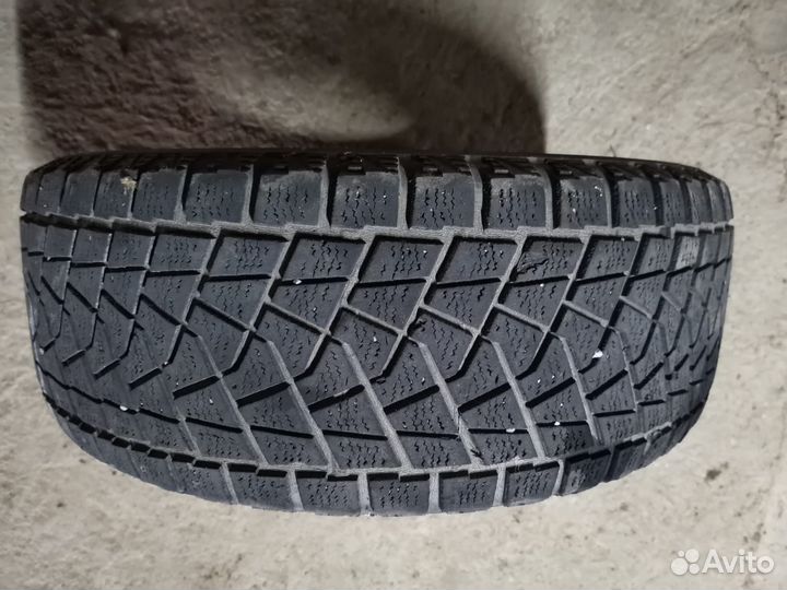Bridgestone Blizzak DM-Z3 285/60 R18