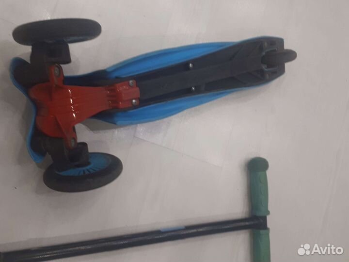 Самокат трехколесный складной