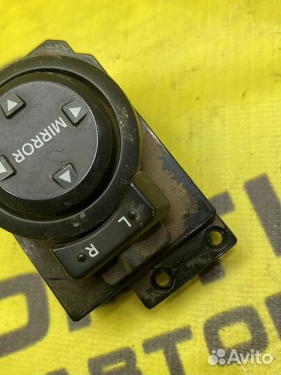 Блок управления зеркалами Kia Rio 3