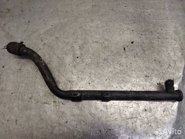 Трубка охлаждающей жидкости Kia Sorento D4CB 2.5