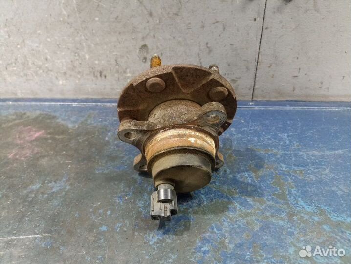 Ступица передняя правая Lexus Gs 3