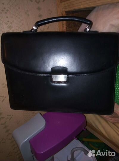 Мужской кожаный портфель новый