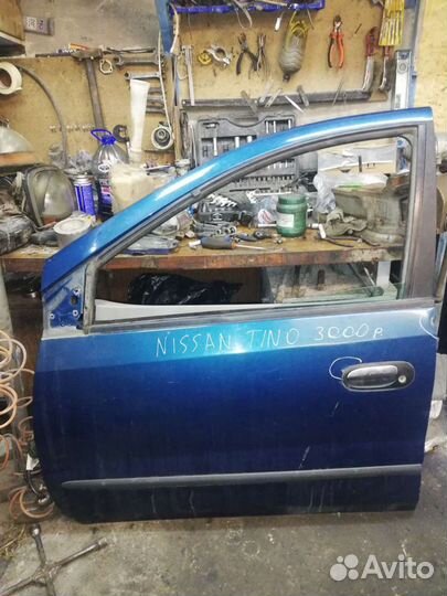 Передняя левая дверь Nissan Almera Tino