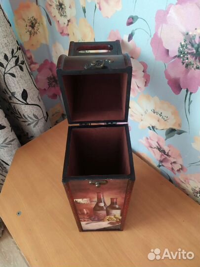 Коробка деревянная сувенирная для бутылки