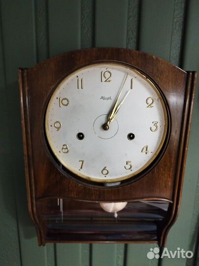 Настенные часы kienzle