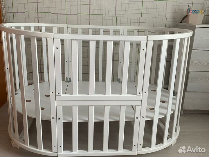 Детская кроватка трансформер с маятником